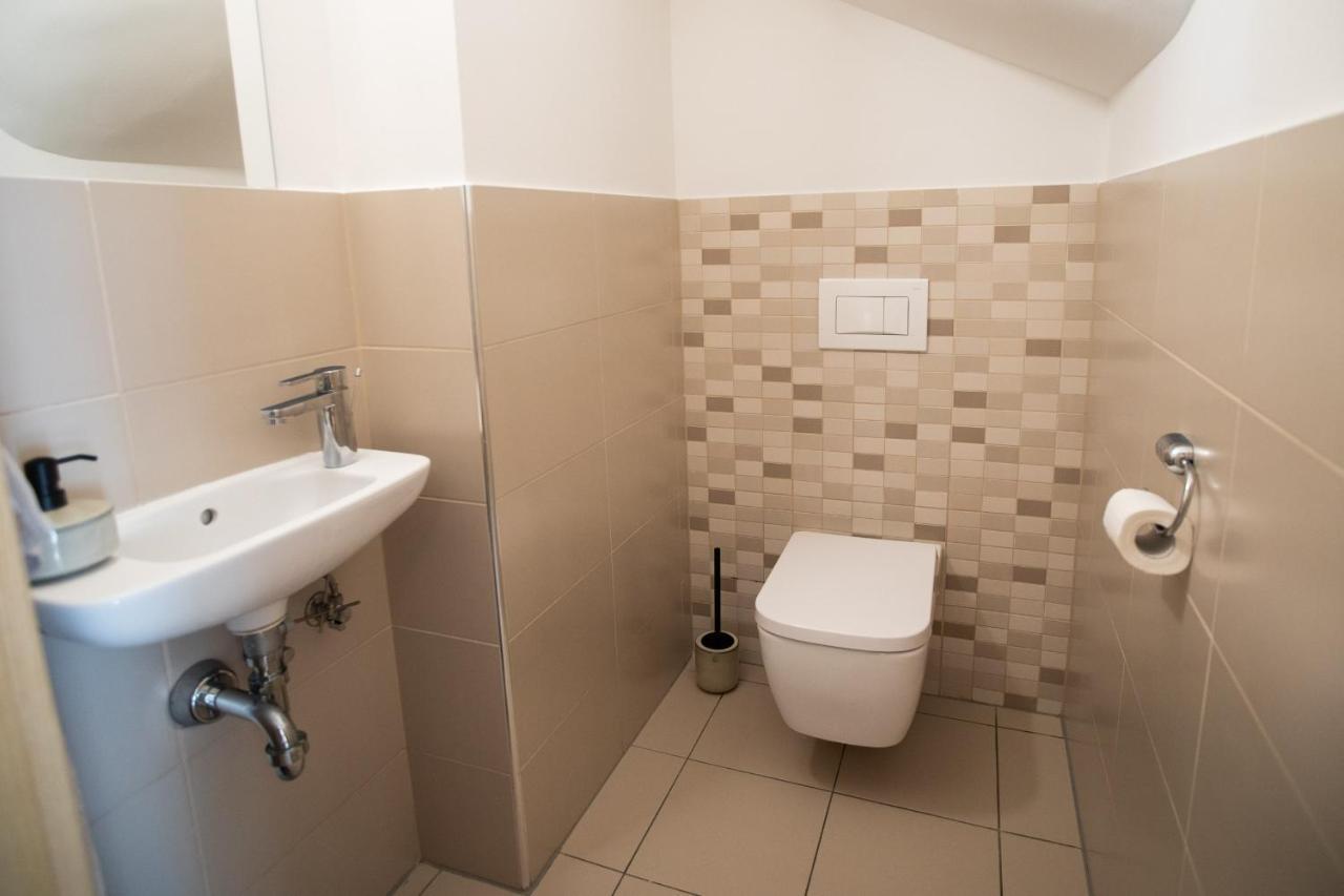 Pohorje Fox Duplex Apartment Maribor Bagian luar foto